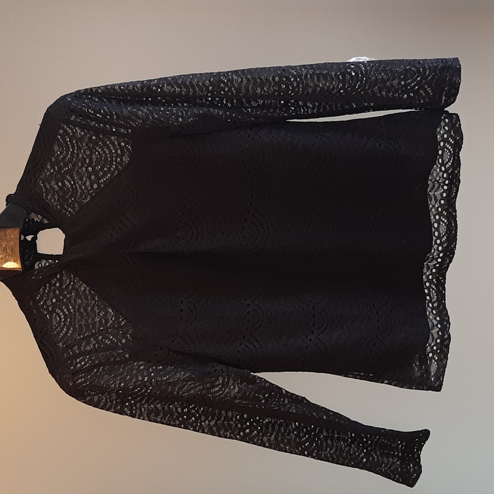Adiva top. Black long sleeve lace. Medium. Key hole back opening. Lined